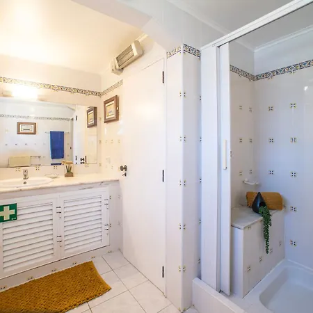 Fernandes By Interhome * Albufeira